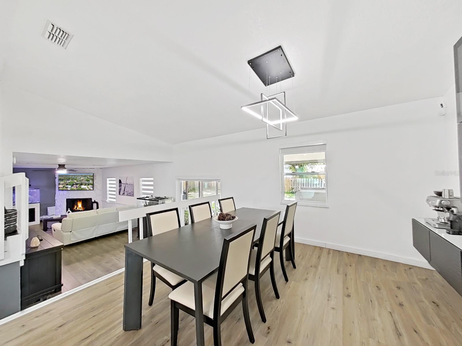 A REP OF LAS BRISAS & LAS - Residential