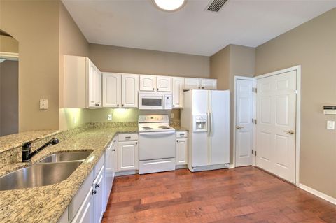 A home in TAMPA