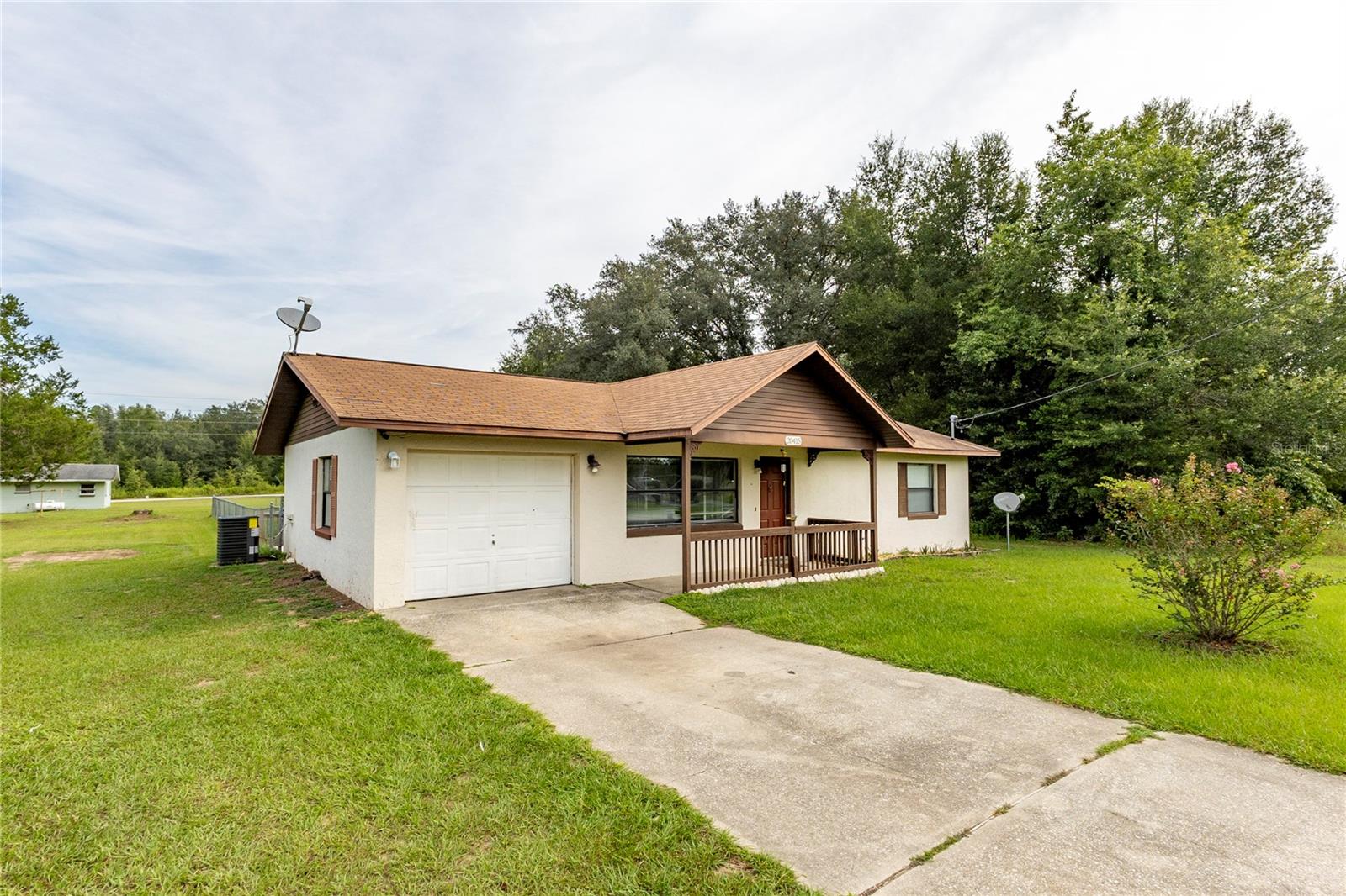 RAINBOW LAKES ESTATE - Residential