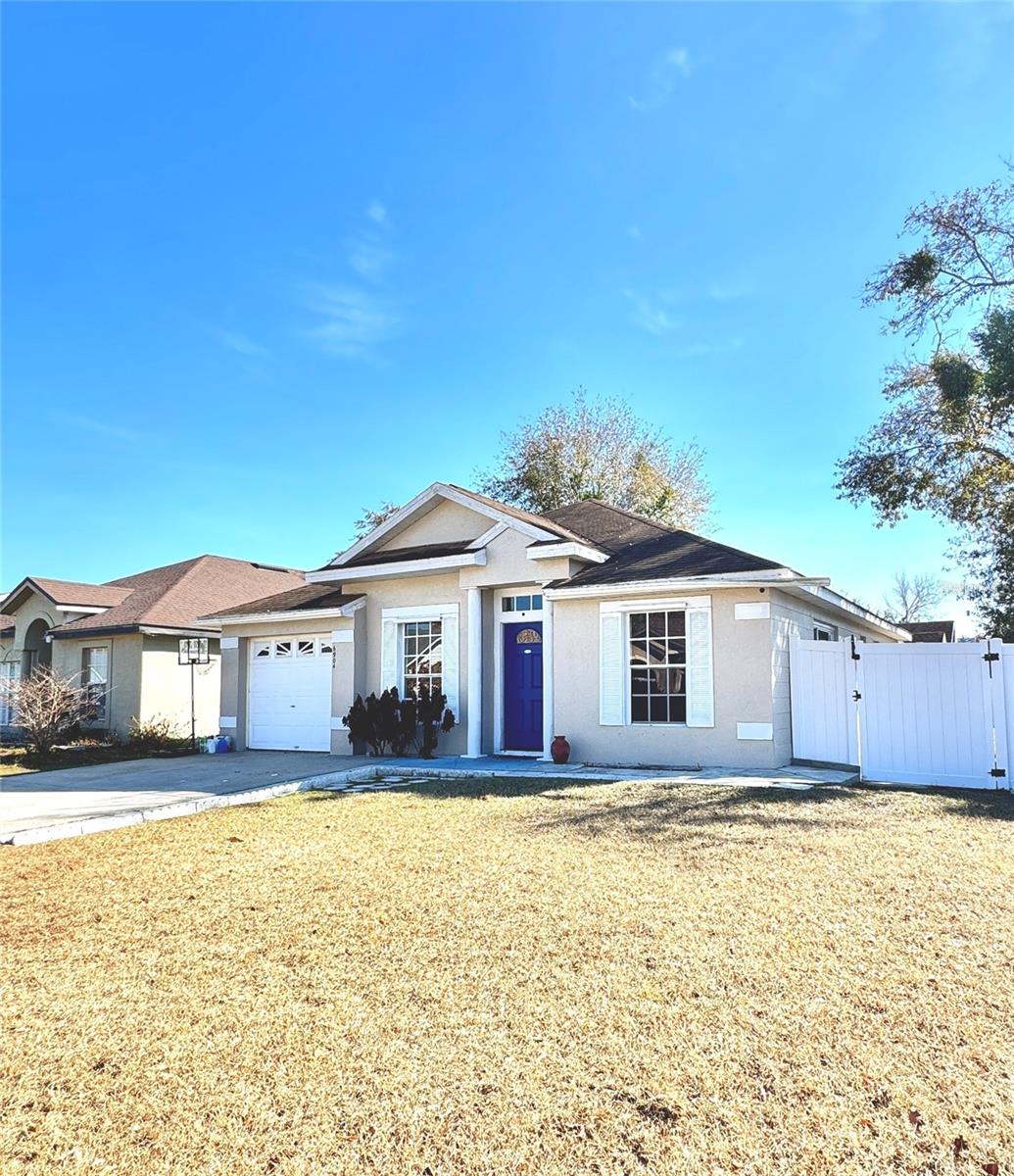 PINE RIDGE HOLLOW PH 02 - Residential Lease