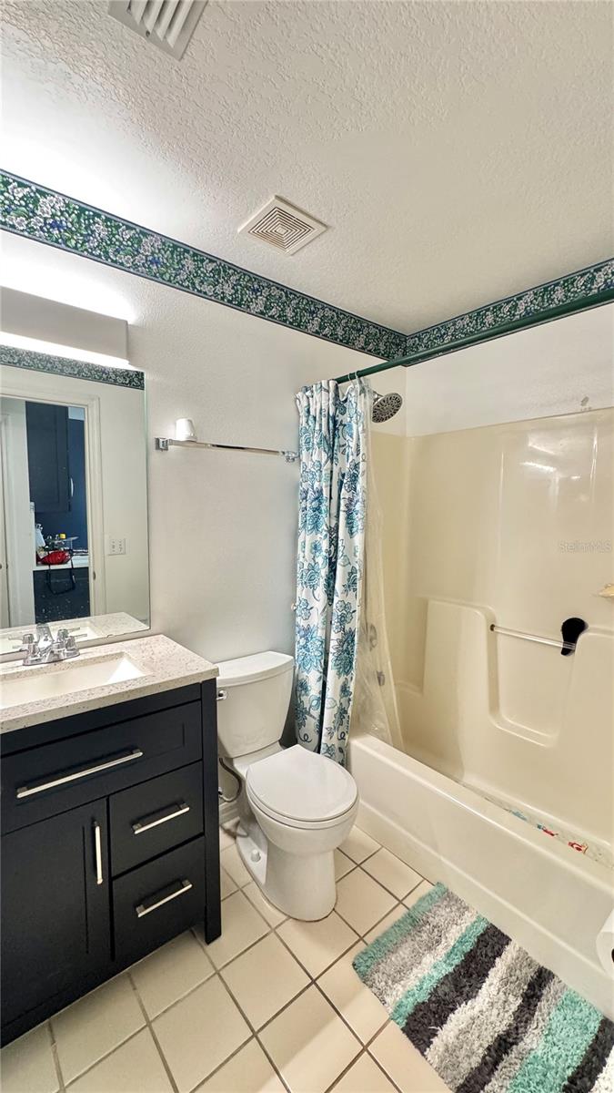 PINE RIDGE HOLLOW PH 02 - Residential Lease