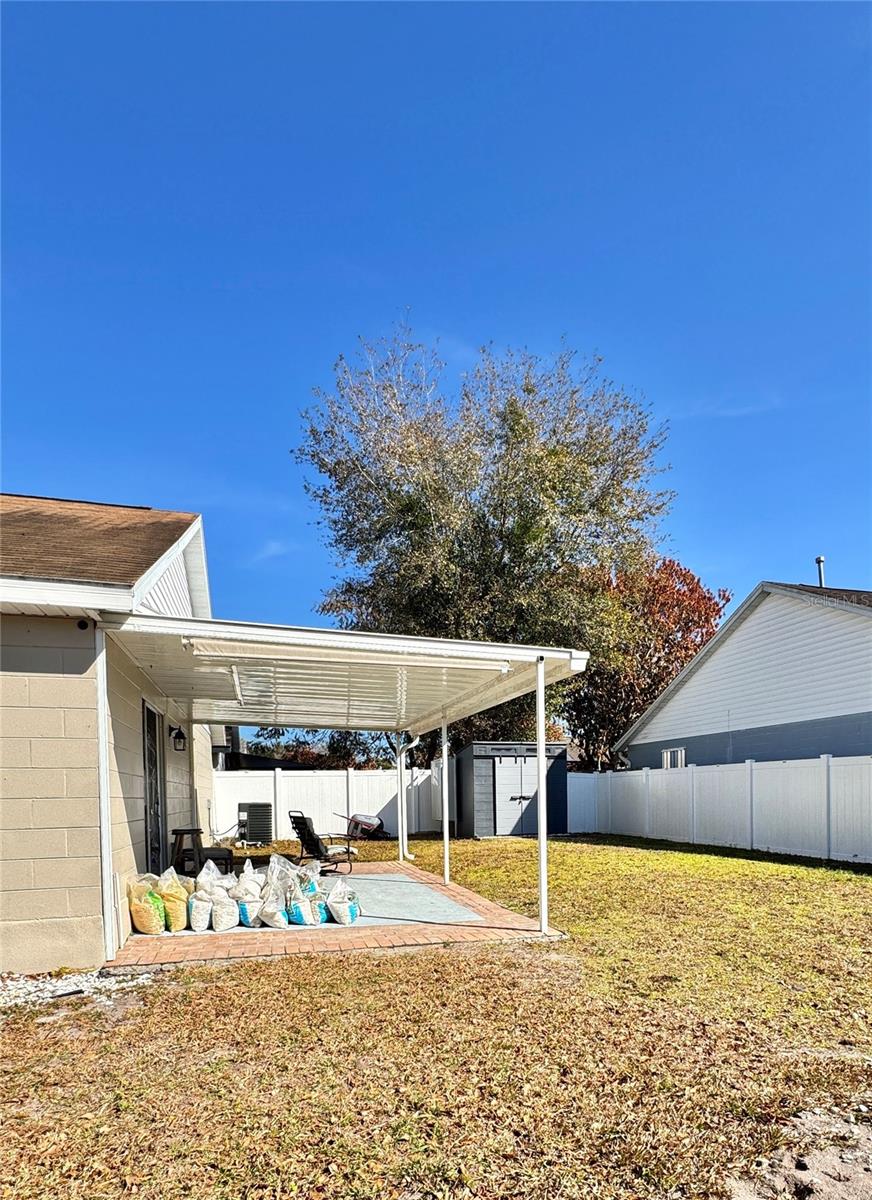 PINE RIDGE HOLLOW PH 02 - Residential Lease