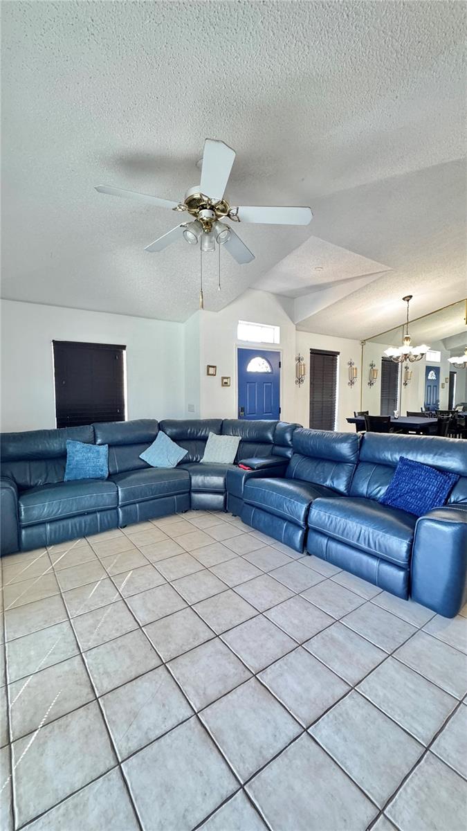 PINE RIDGE HOLLOW PH 02 - Residential Lease