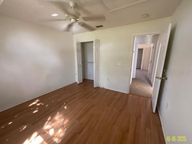 WHISPER LAKE - Residential