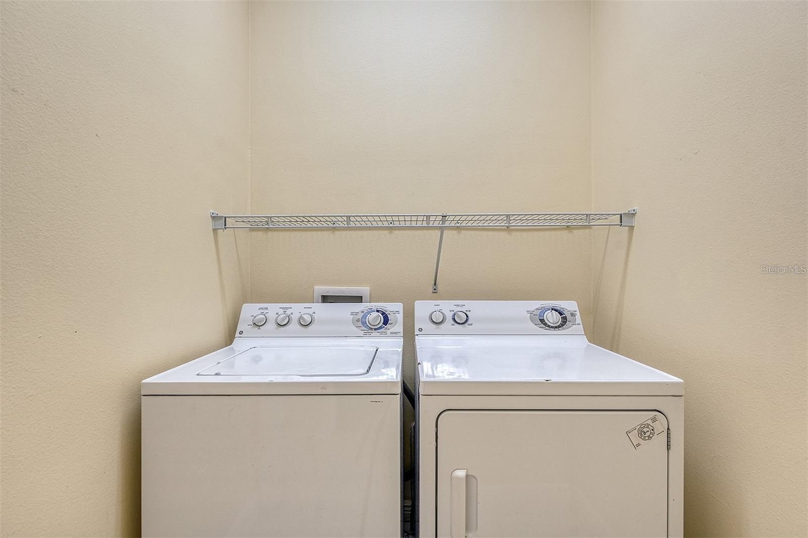 LAKEWOOD RANCH CCV SP EE U2A-2E - Residential Lease