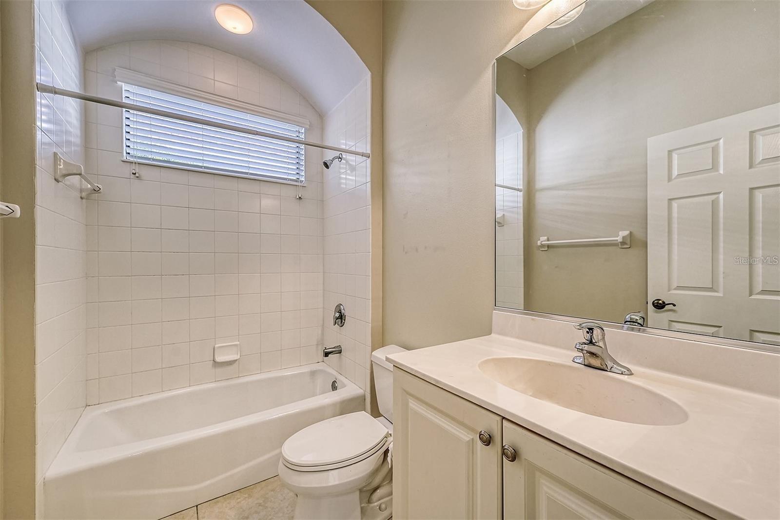 LAKEWOOD RANCH CCV SP EE U2A-2E - Residential Lease