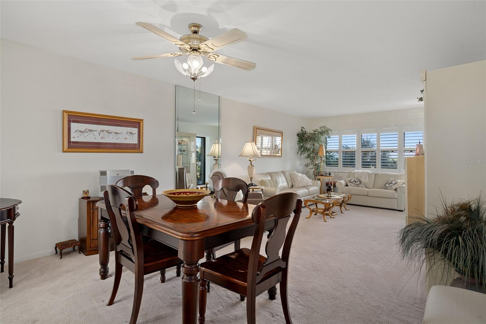 LANDMARK TOWERS ONE - Residential