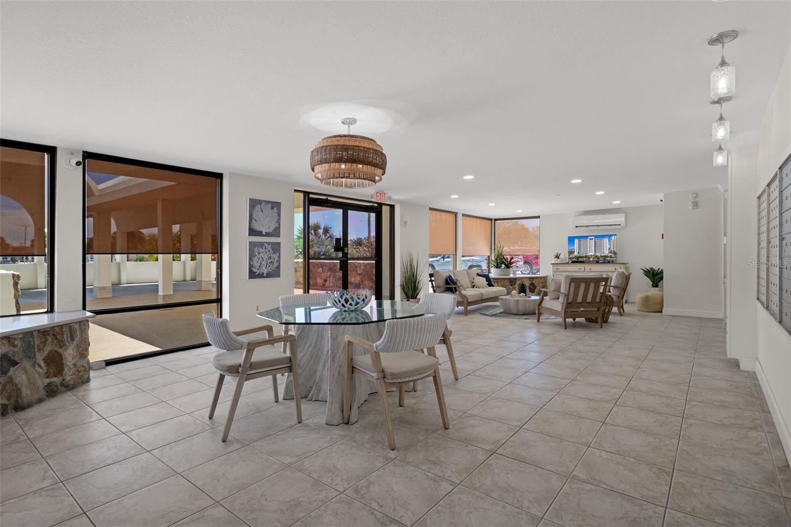 LANDMARK TOWERS ONE - Residential