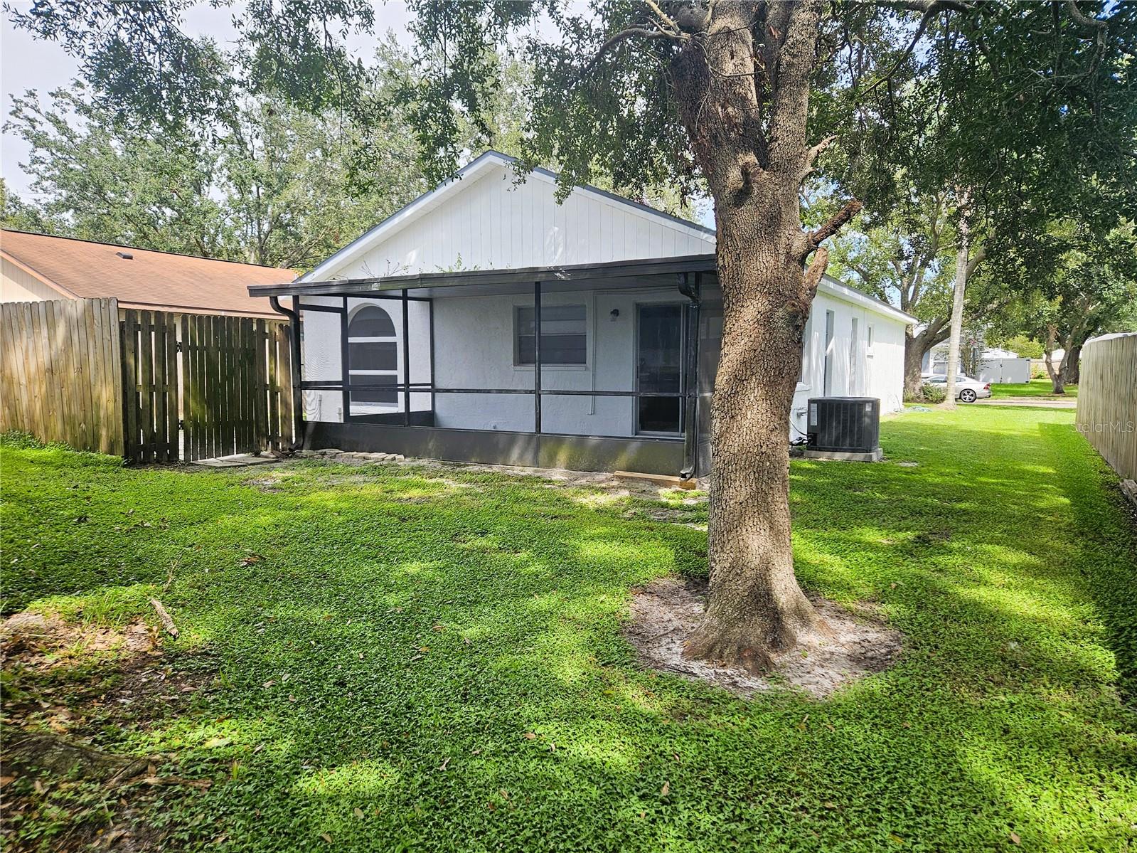 HEATHER LAKES UNIT 14 A - Residential Lease