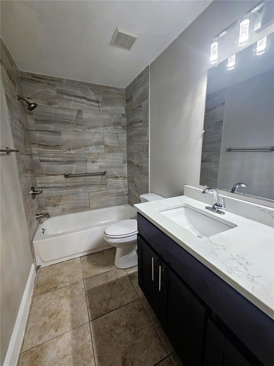 HEATHER LAKES UNIT 14 A - Residential Lease