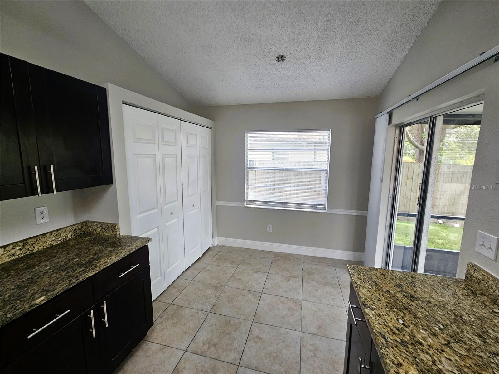HEATHER LAKES UNIT 14 A - Residential Lease