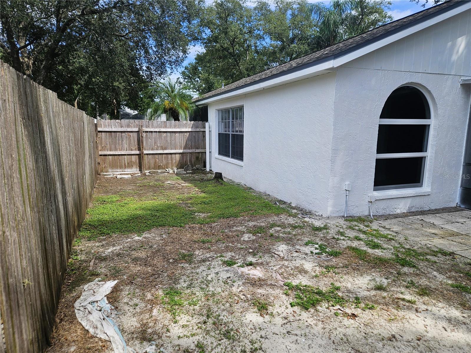 HEATHER LAKES UNIT 14 A - Residential Lease