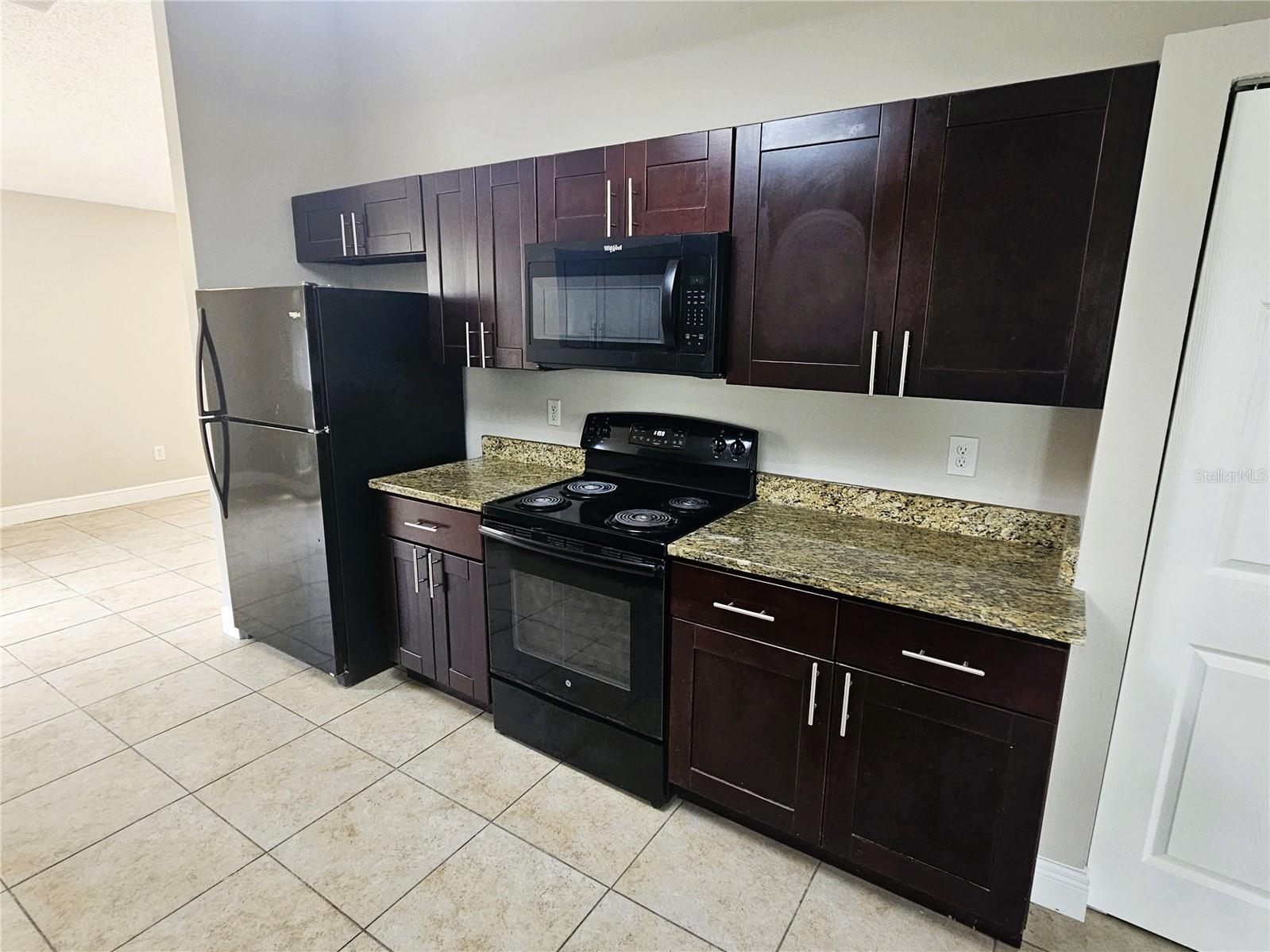 HEATHER LAKES UNIT 14 A - Residential Lease