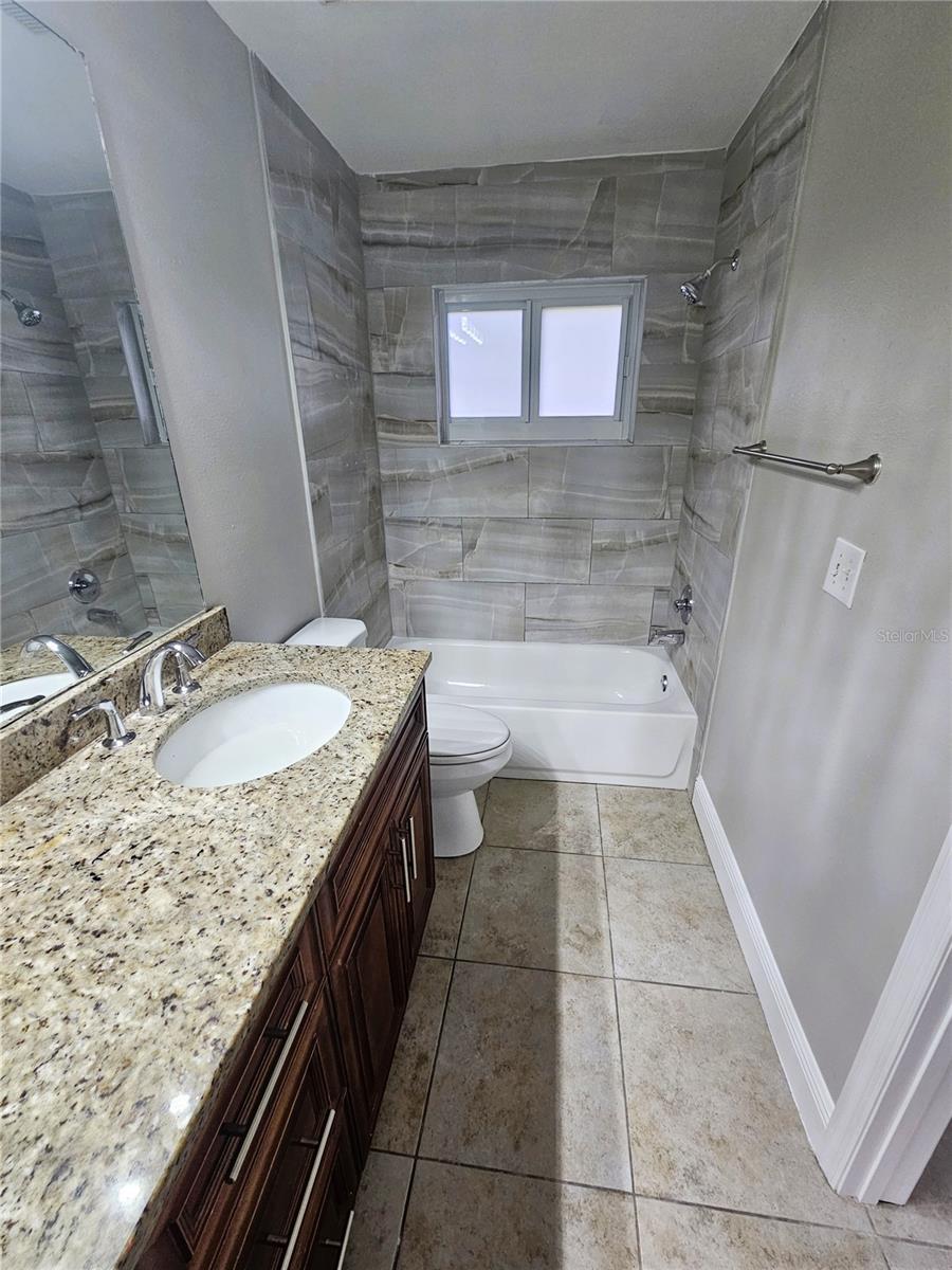 HEATHER LAKES UNIT 14 A - Residential Lease