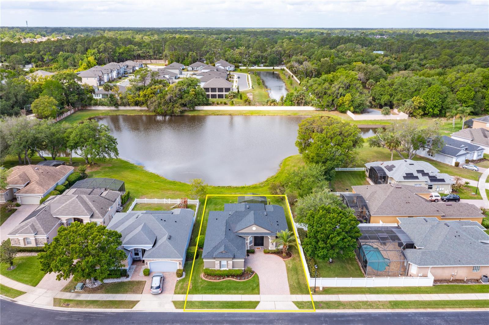 RETREAT AT WEKIVA - Residential