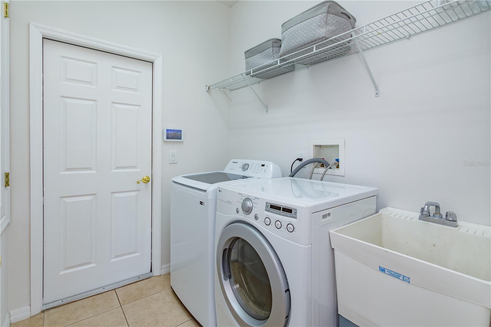 RETREAT AT WEKIVA - Residential