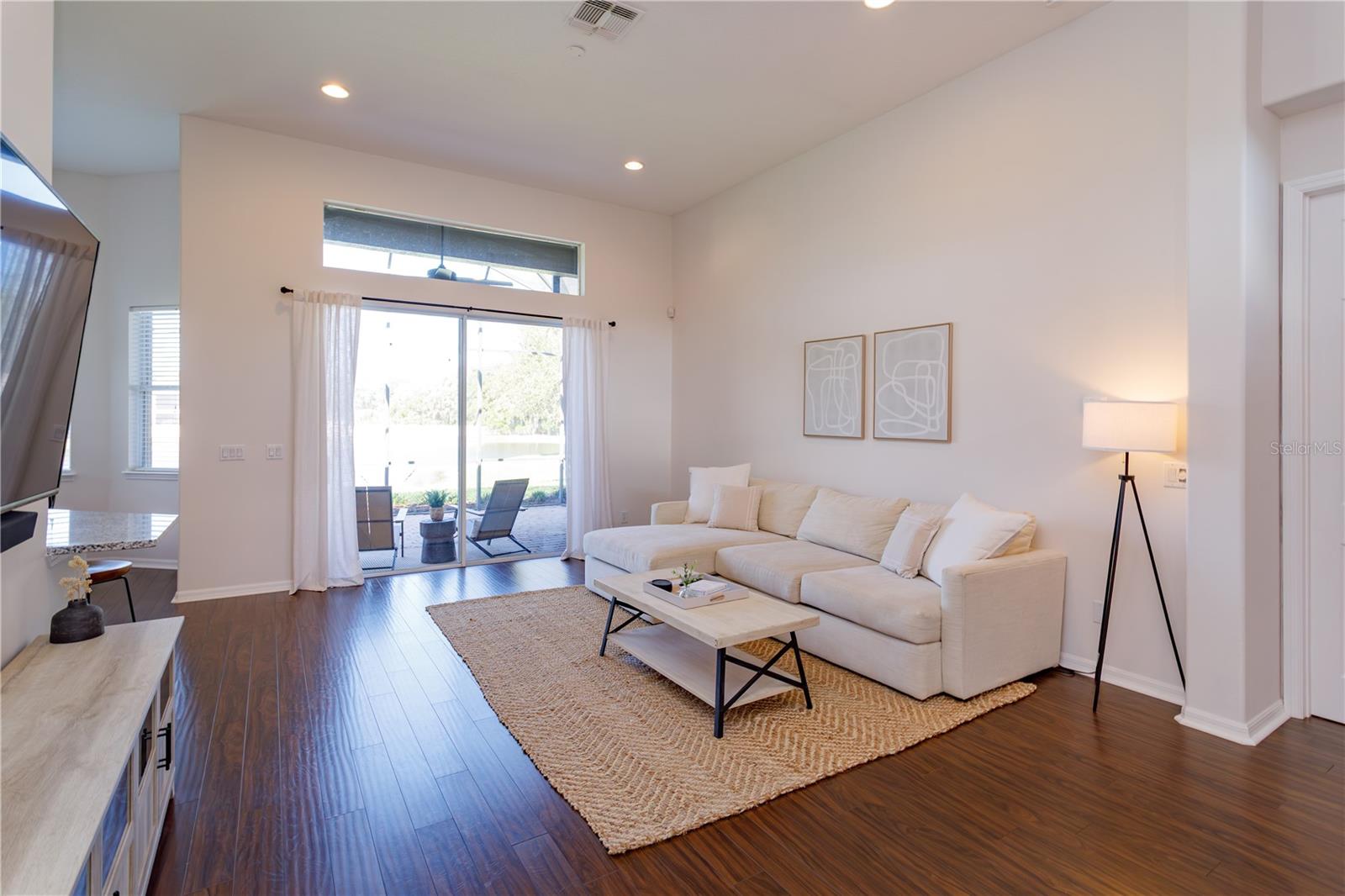 RETREAT AT WEKIVA - Residential