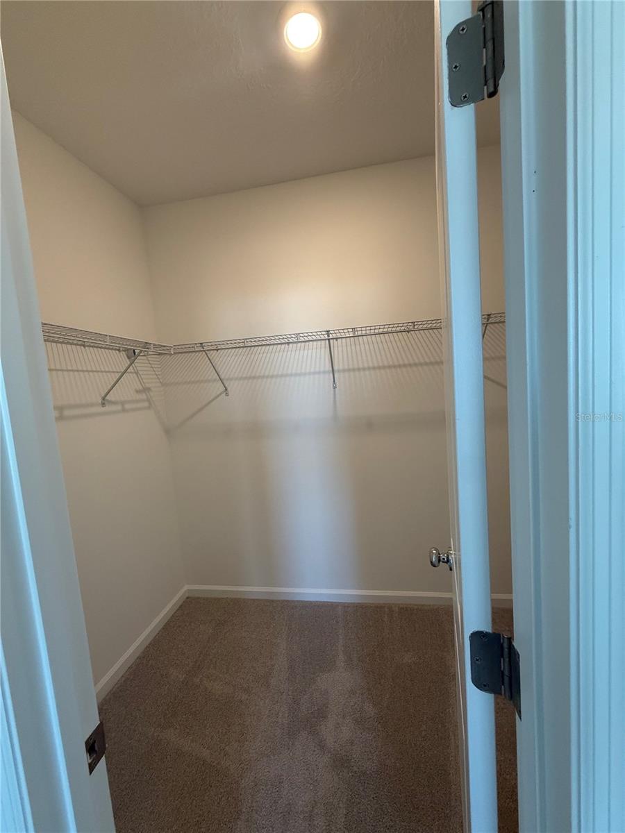 BRENTWOOD TWNHMS PHS 4 & 5 - Residential Lease