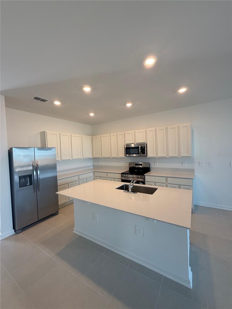 BRENTWOOD TWNHMS PHS 4 & 5 - Residential Lease