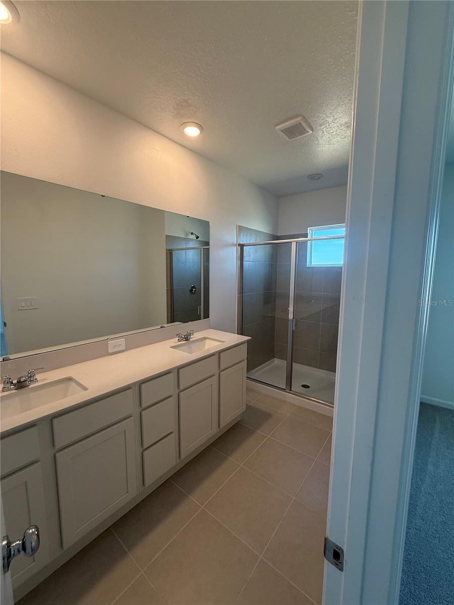 BRENTWOOD TWNHMS PHS 4 & 5 - Residential Lease