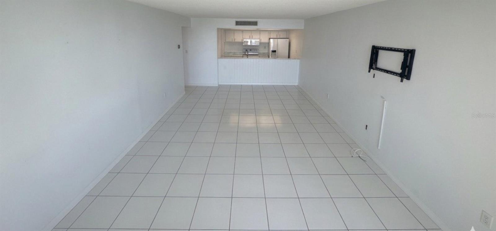 440 WEST CONDO - Residential Lease