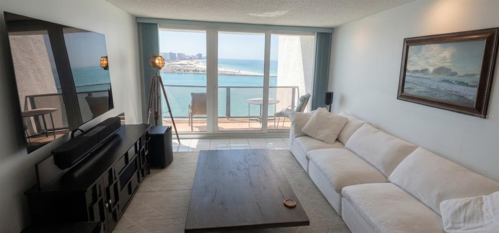 440 WEST CONDO - Residential Lease