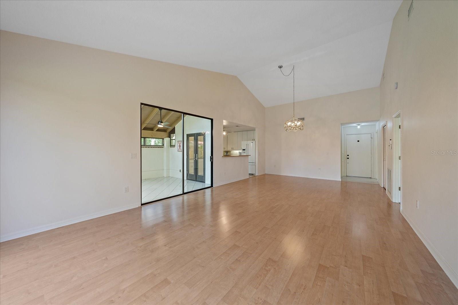 HUNTINGWOOD - Residential