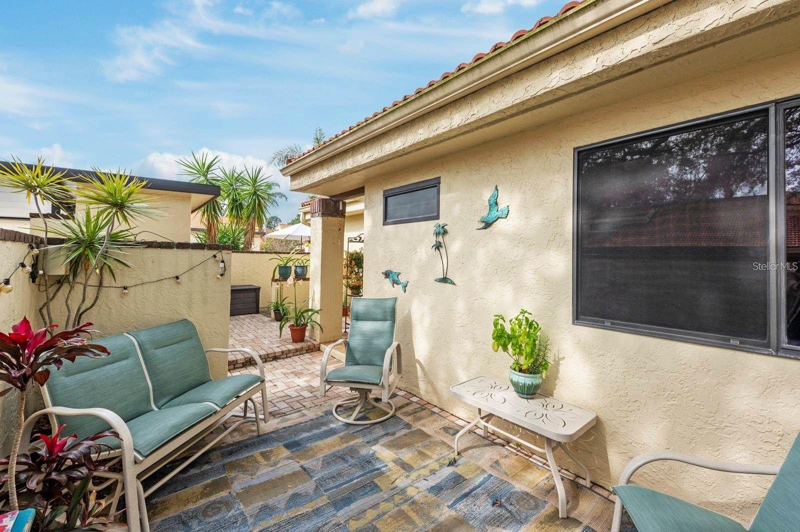 HUNTINGWOOD - Residential