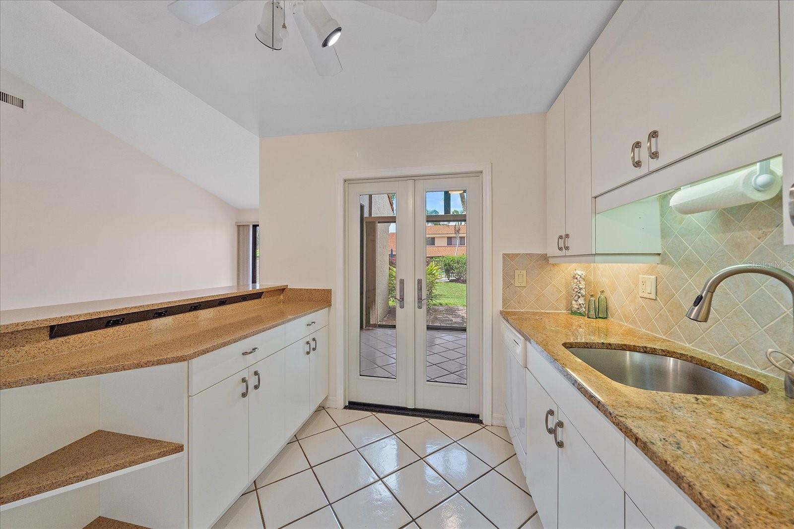 HUNTINGWOOD - Residential