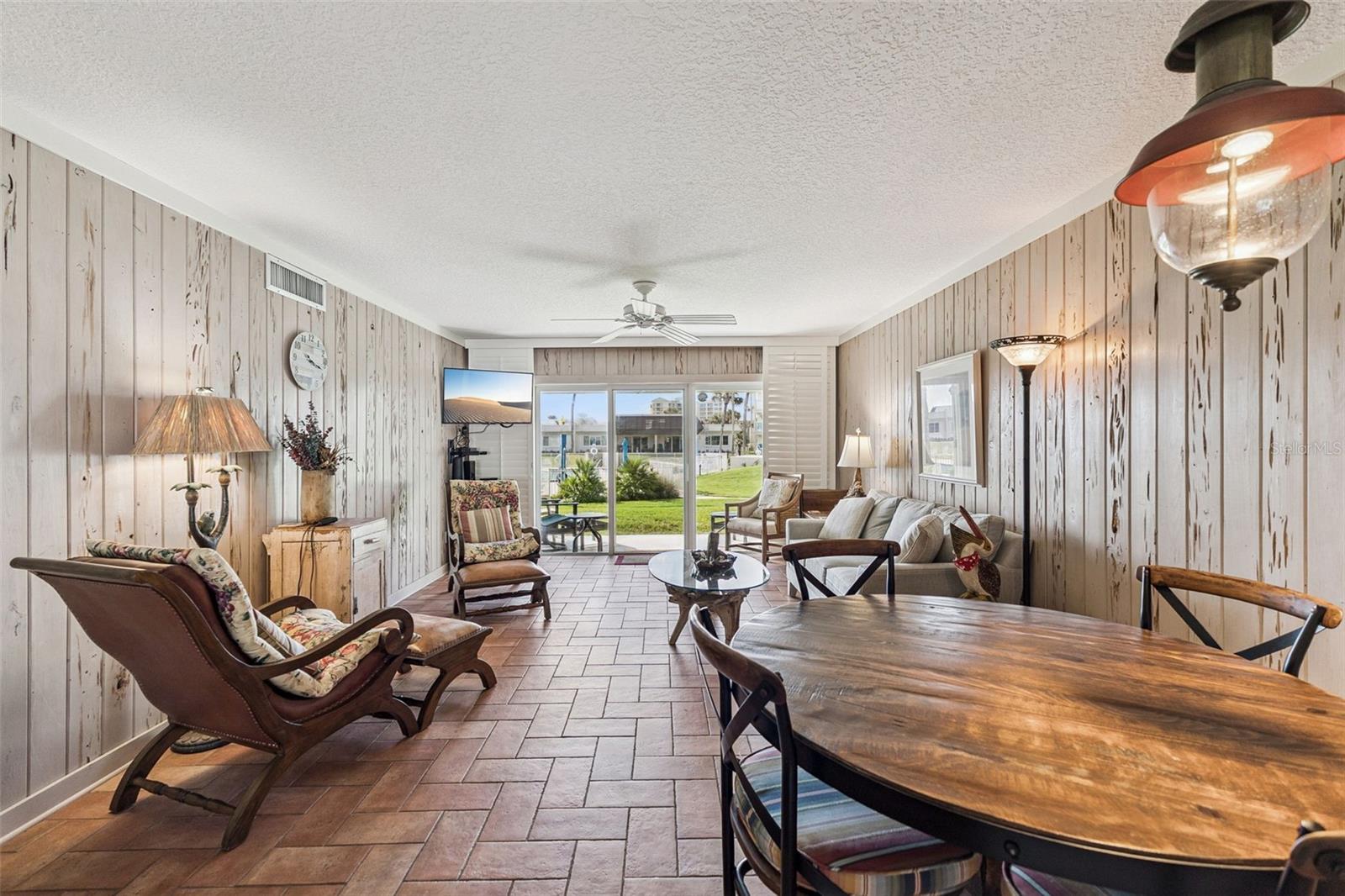 CHATEAU BY THE SEA - Residential