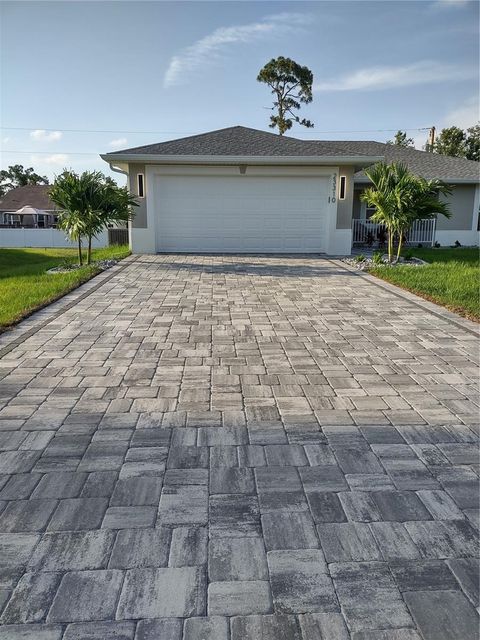 Single Family Residence in PORT CHARLOTTE FL 23310 ALASKA AVENUE 2.jpg