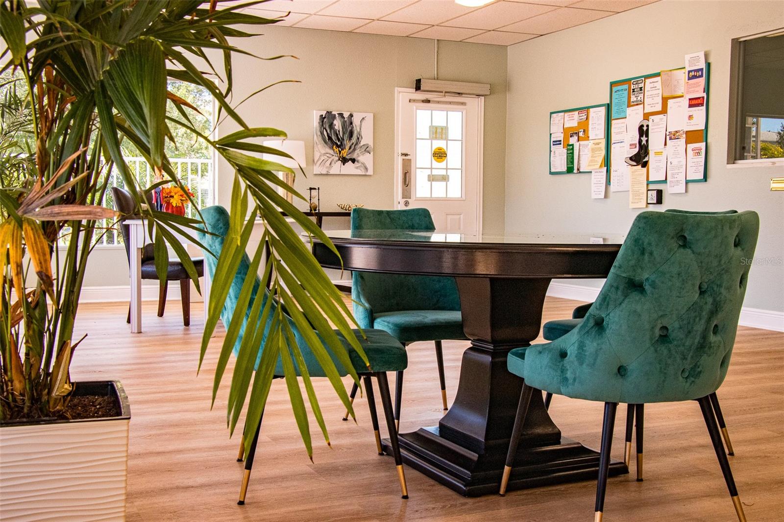 TOWN APTS CONDO - Residential