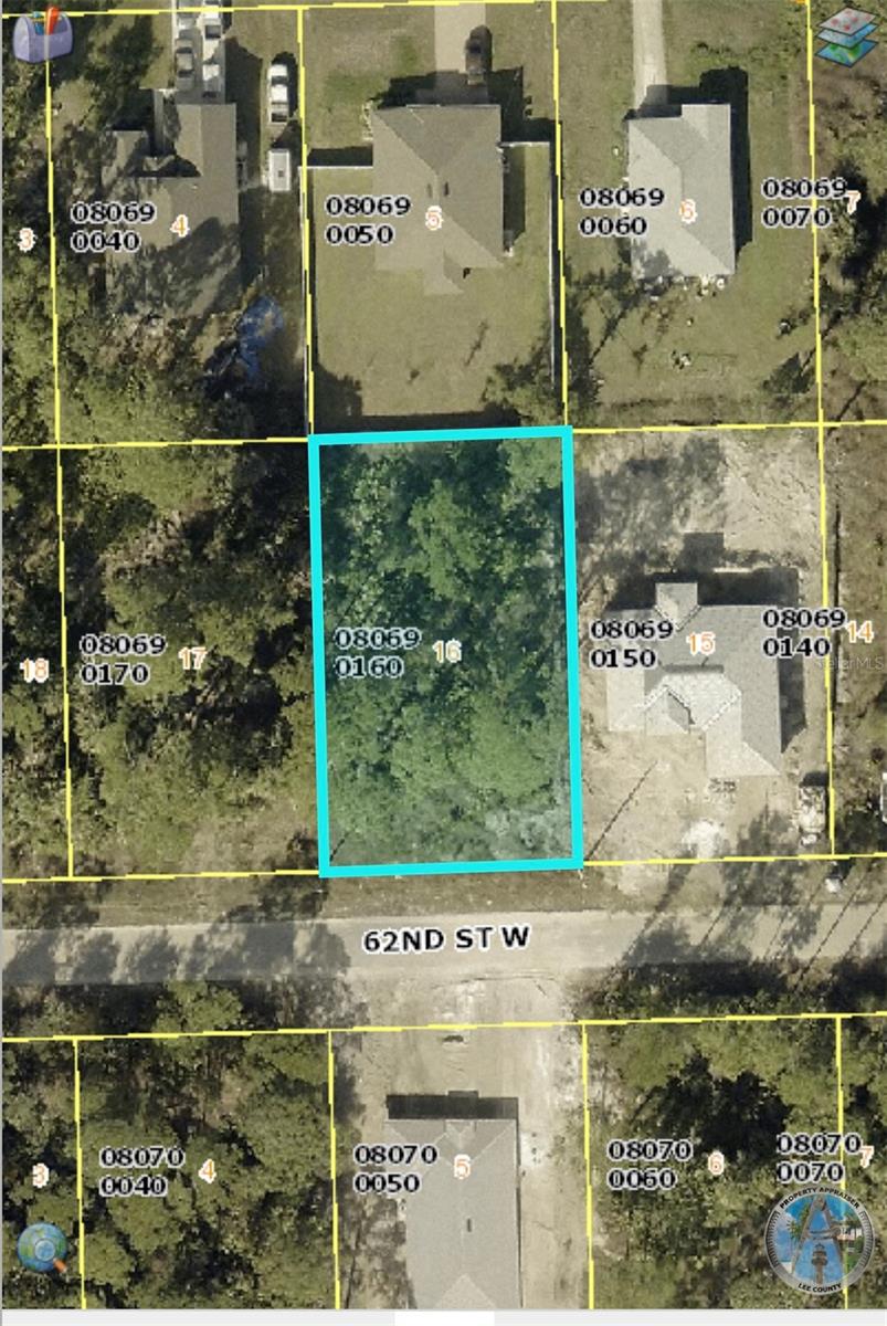 LEHIGH ACRES SEC 02 44 26 UNITS 01 12 - Land