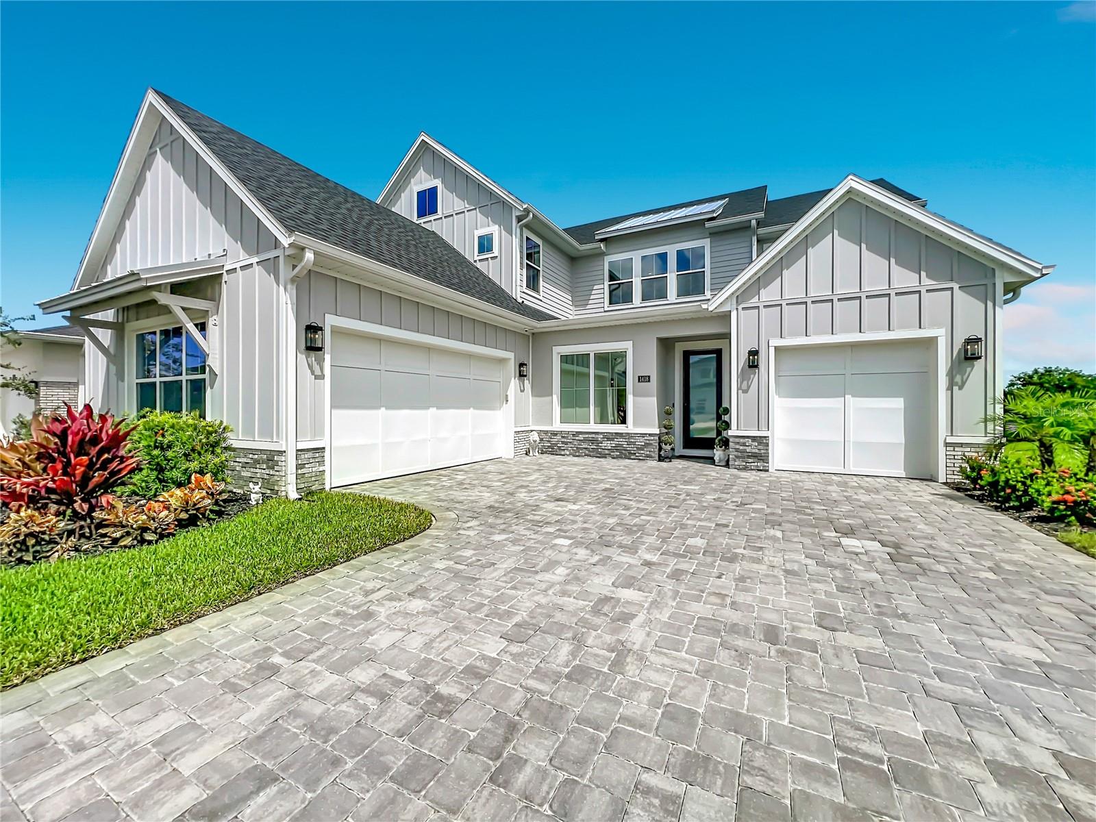 1418 PINECLIFF DRIVE