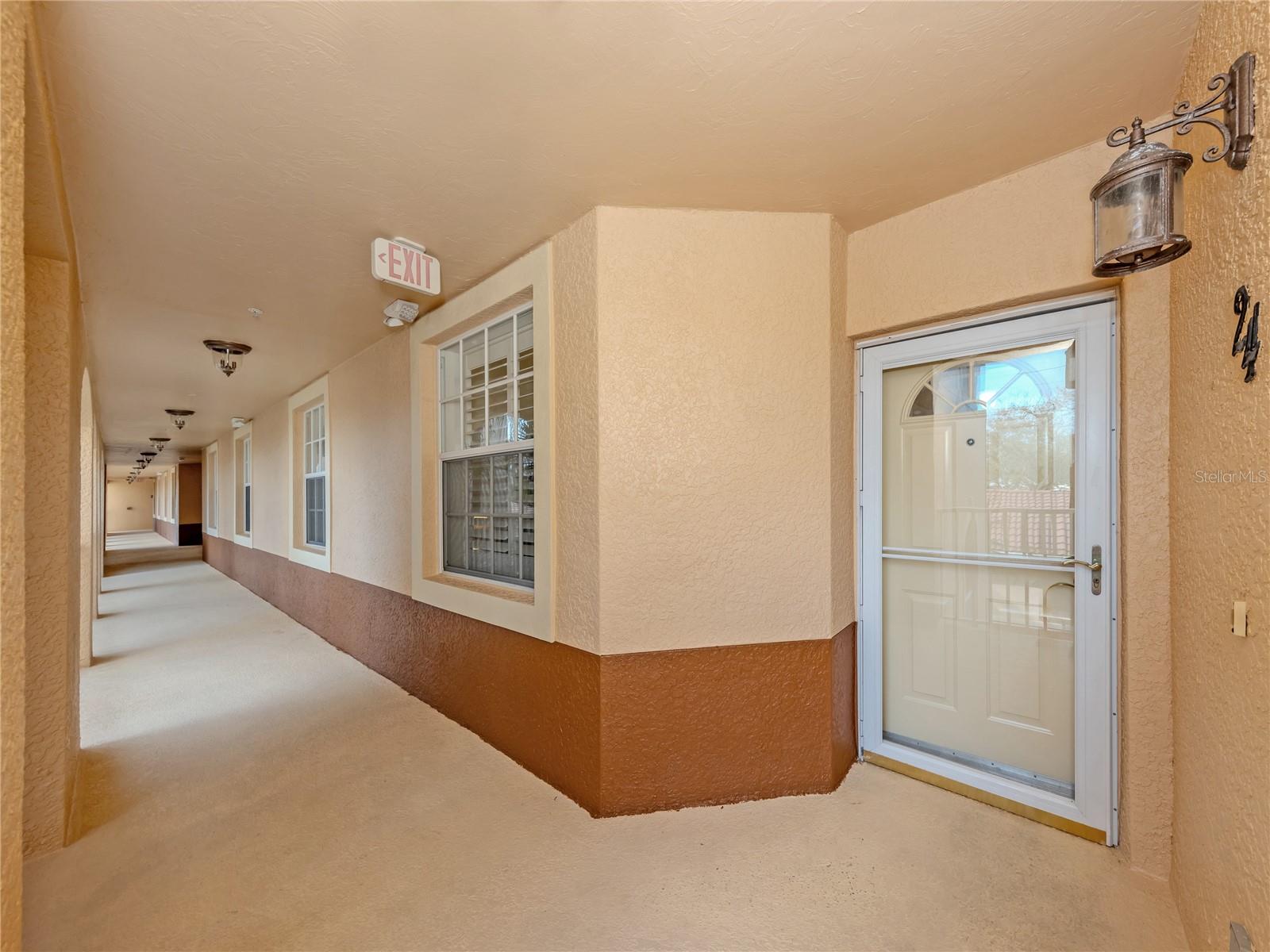 TUSCANY LAKE - Residential