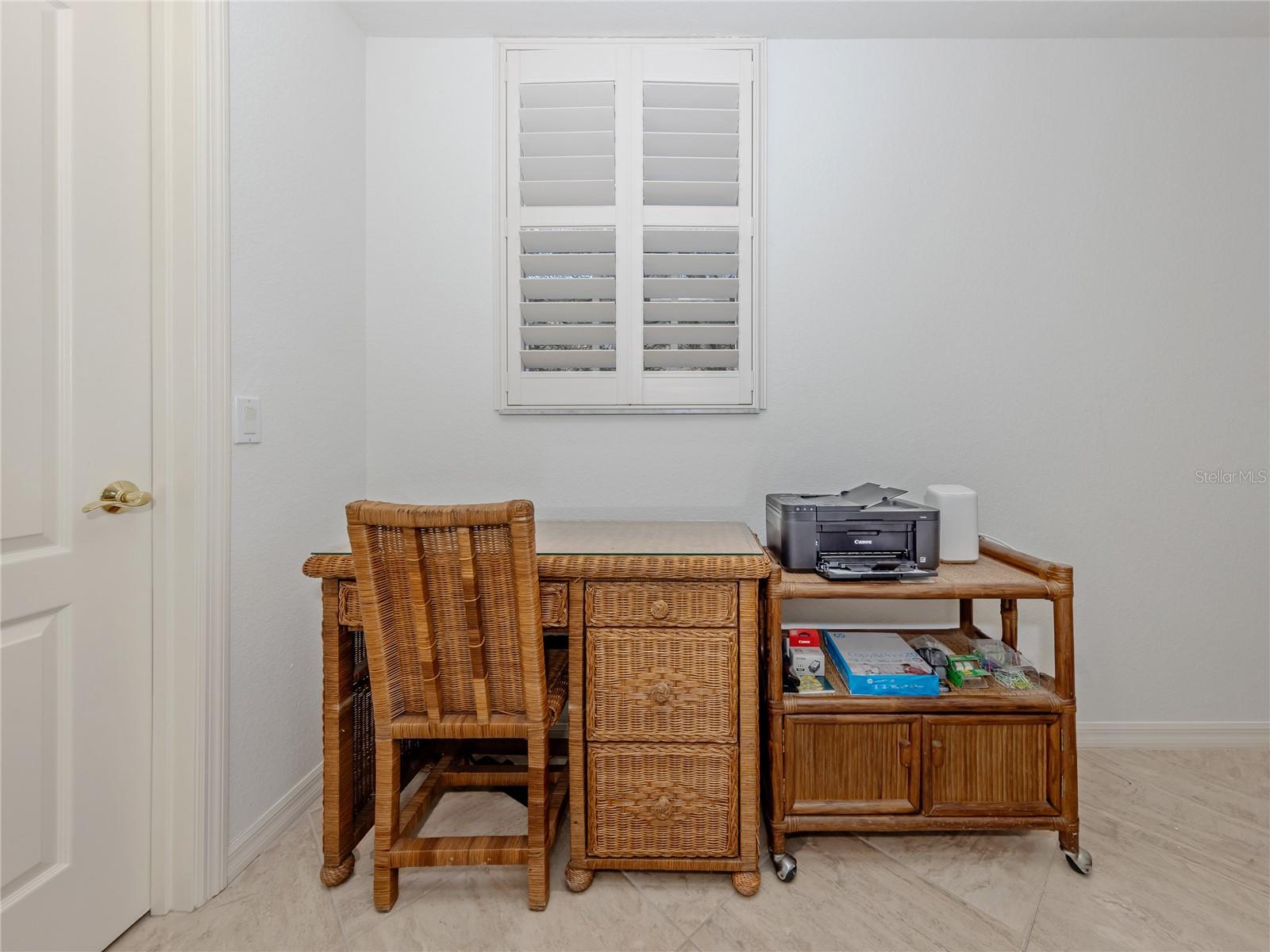 TUSCANY LAKE - Residential