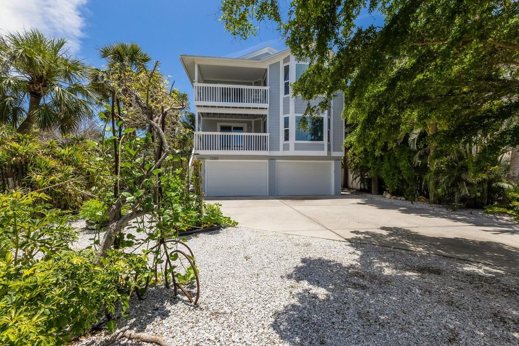 Photo of 401 N Bay Boulevard, Anna Maria, FL 34216 (MLS # A4656580)