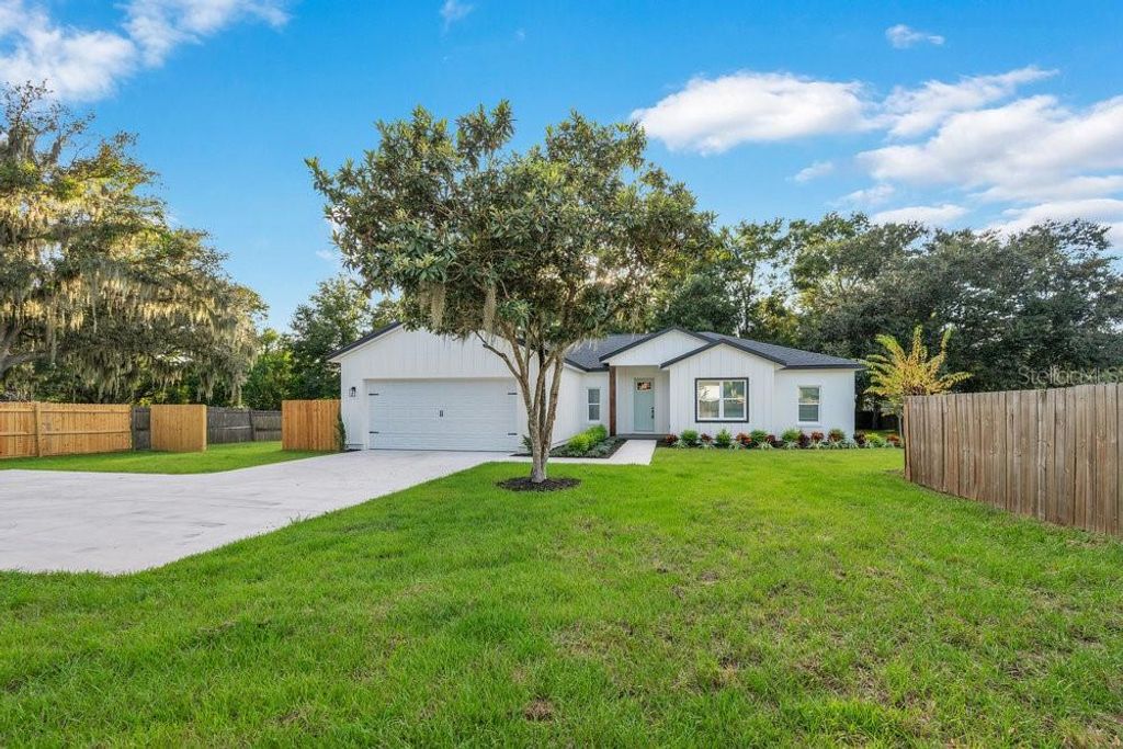Photo of 4807 S Dossey Road, Lakeland, FL 33811 (MLS # L4955949)
