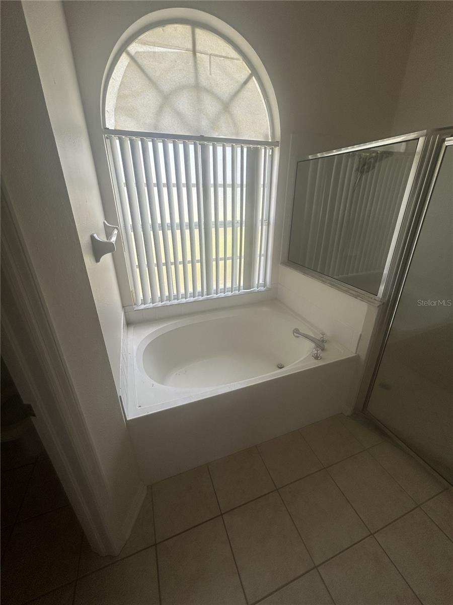 PROVIDENCE LAKES PRCL D PHAS - Residential Lease