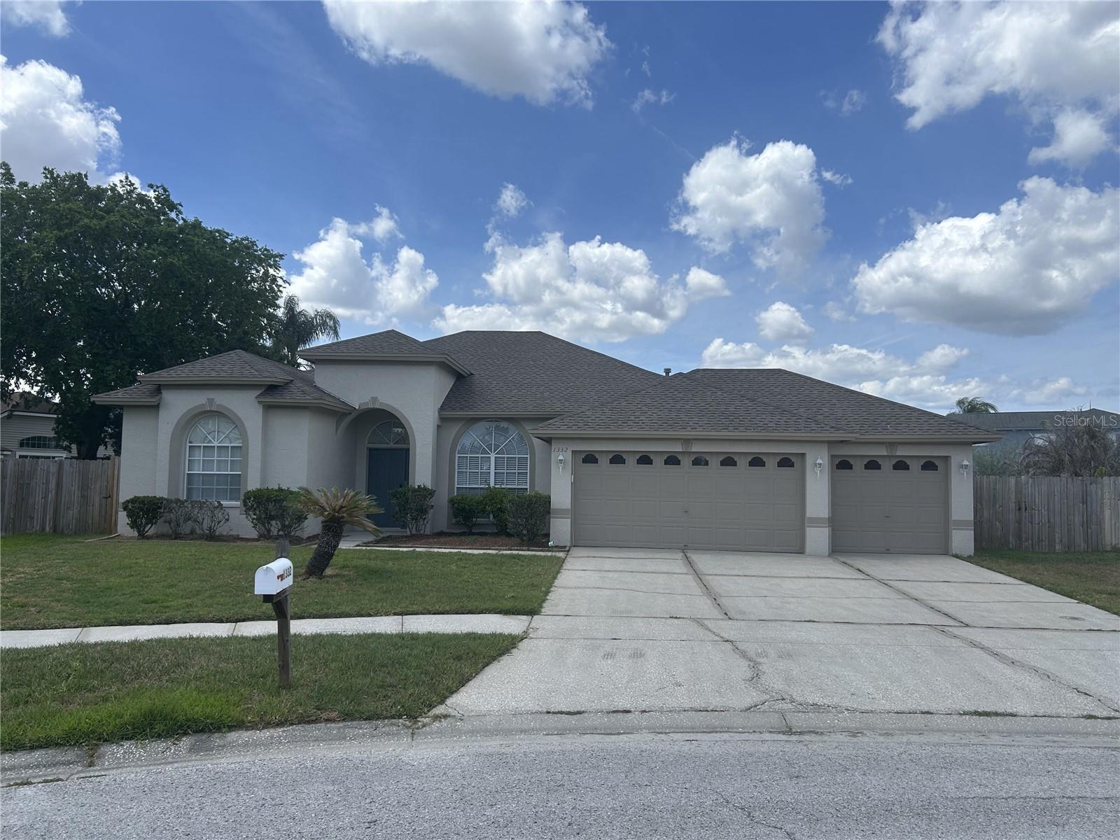 PROVIDENCE LAKES PRCL D PHAS - Residential Lease