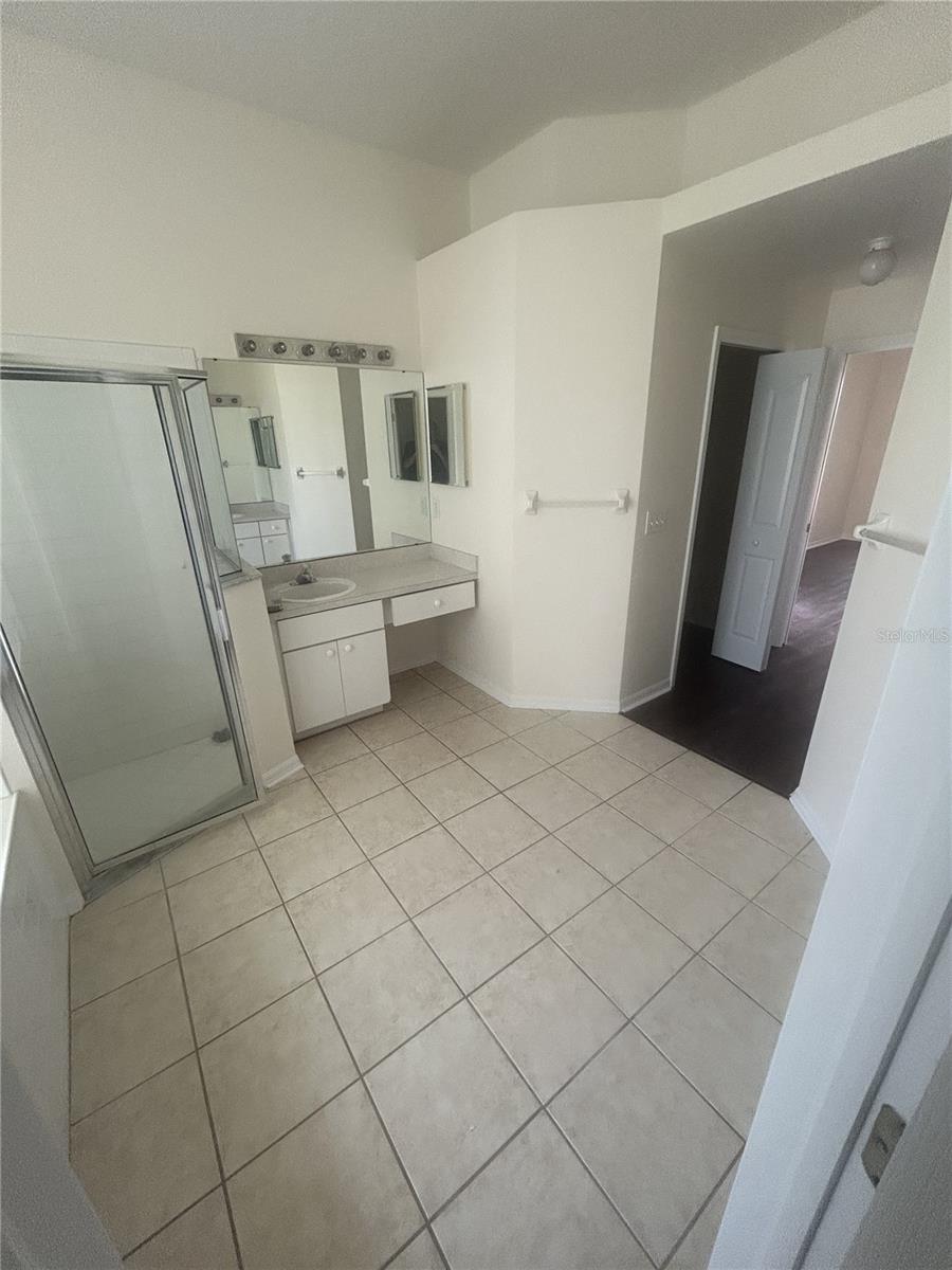 PROVIDENCE LAKES PRCL D PHAS - Residential Lease