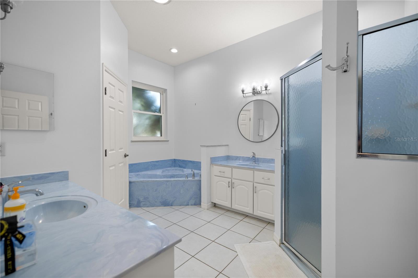 MARTINVIEW FARMS UNR - Residential