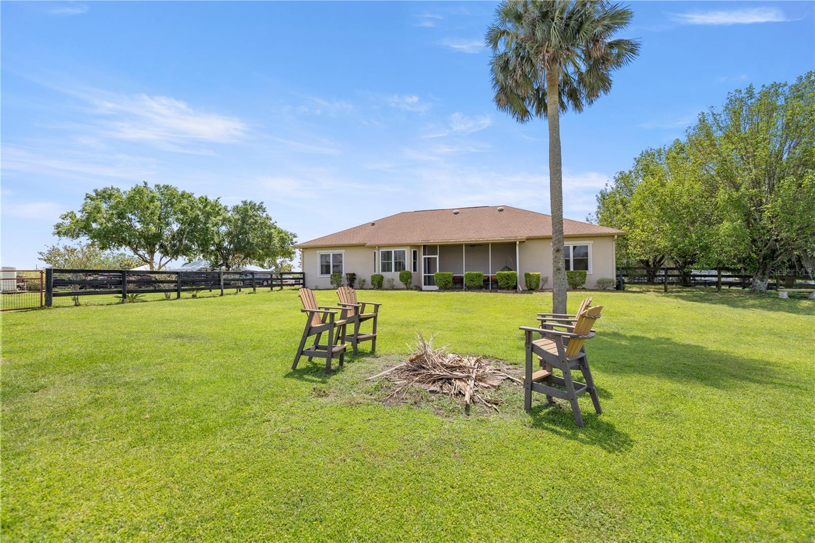 MARTINVIEW FARMS UNR - Residential