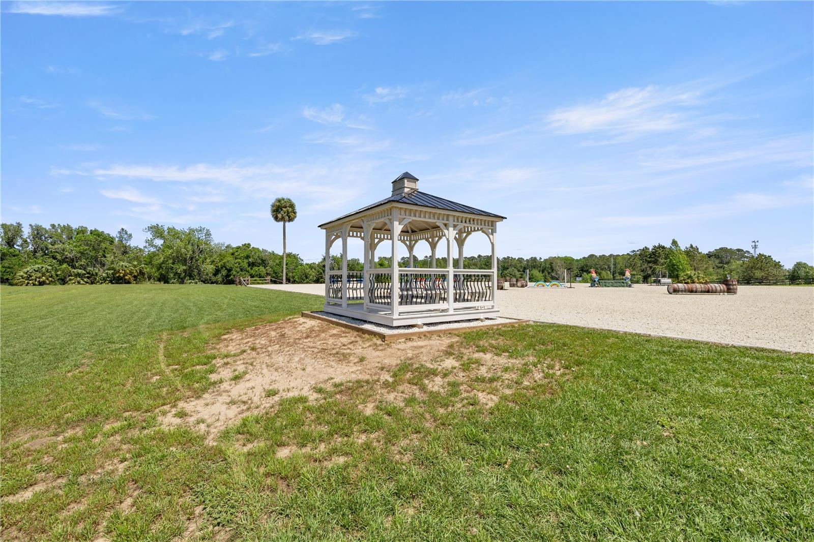 MARTINVIEW FARMS UNR - Residential
