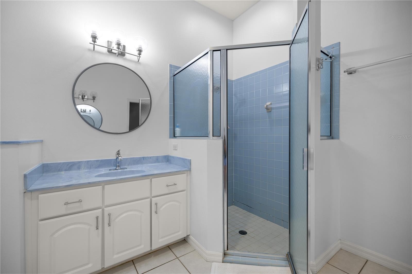 MARTINVIEW FARMS UNR - Residential