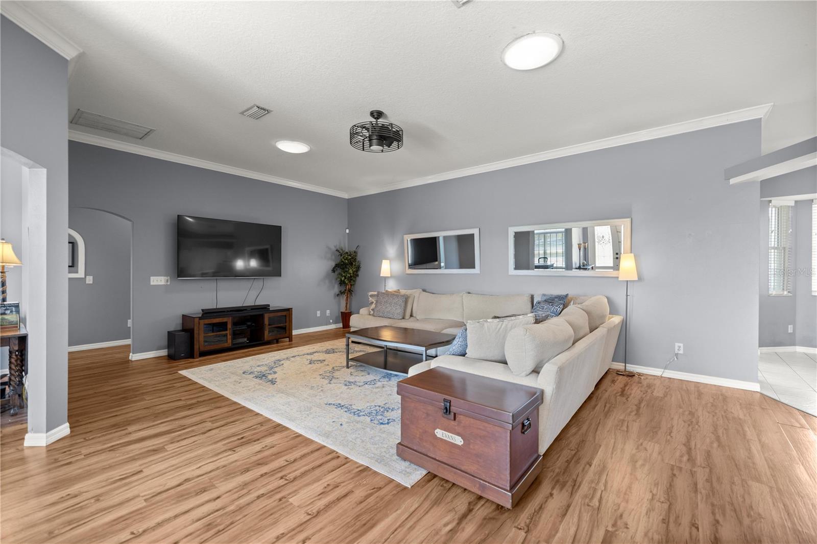 MARTINVIEW FARMS UNR - Residential