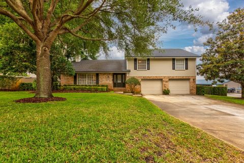 Photo of 3241 Downs Cove Road, Windermere, FL 34786 (MLS # O6308016) Photo of 3241 Downs Cove Road, Windermere, FL 34786 (MLS # O6308016)