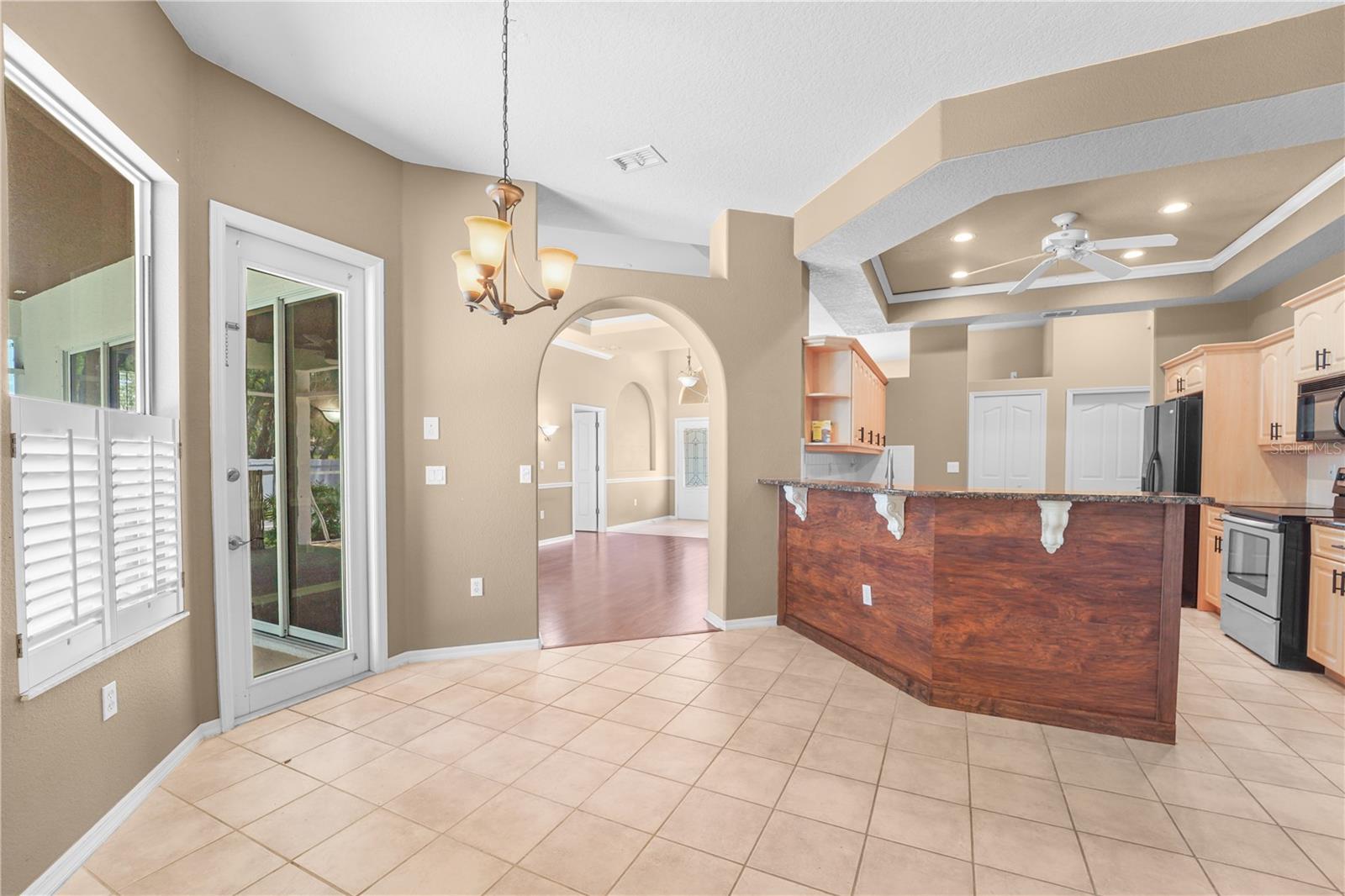 ROYAL HIGHLANDS - Residential