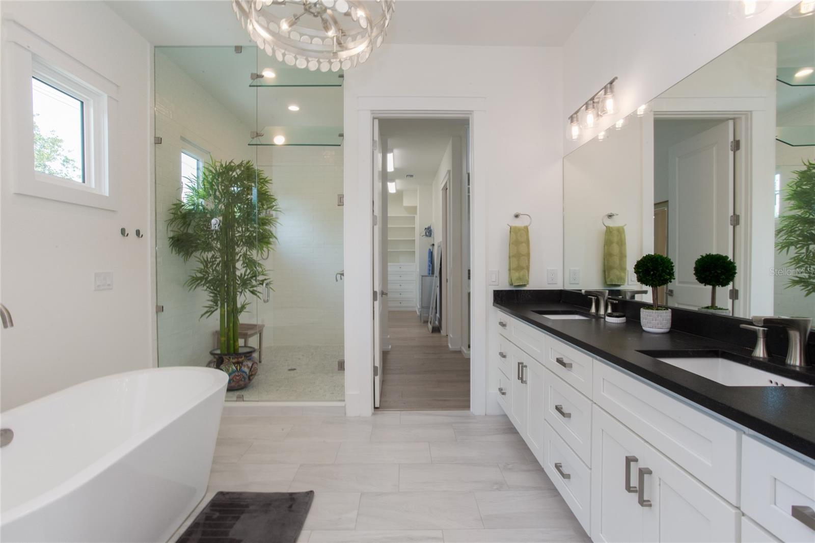 SNELL & HAMLETTS NORTH SHORE ADD - Residential Lease