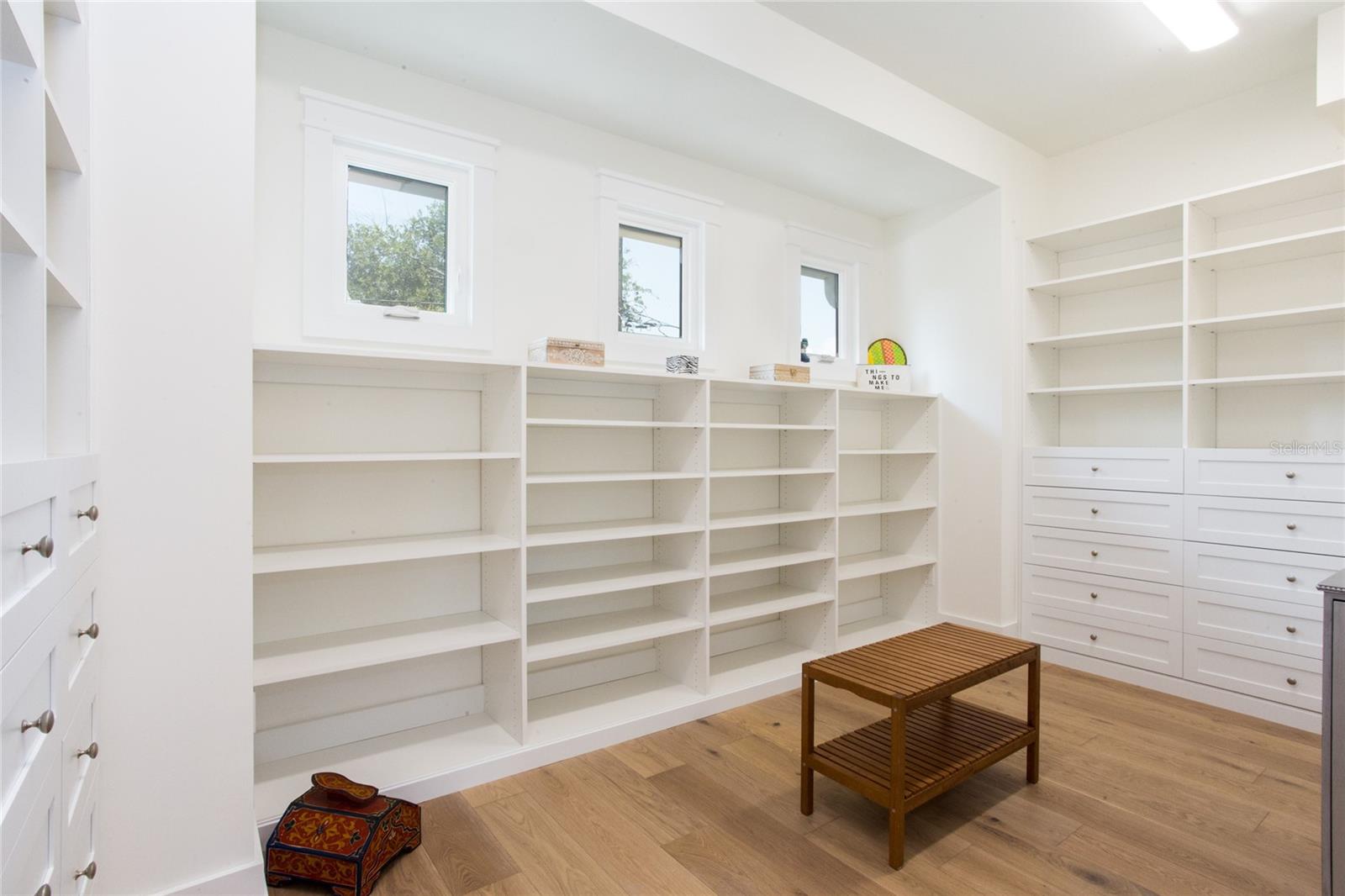 SNELL & HAMLETTS NORTH SHORE ADD - Residential Lease